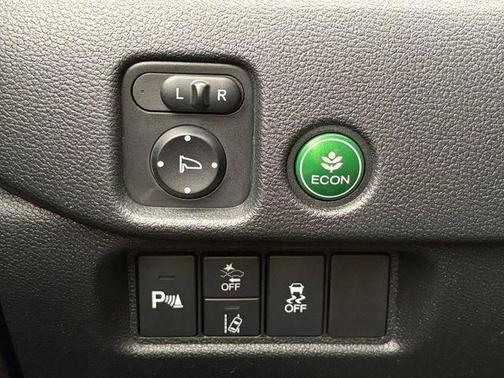 2022 Honda Pilot Touring 8-Passenger