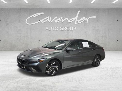 2024 Hyundai ELANTRA Limited