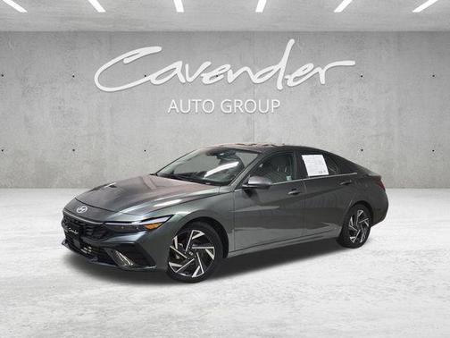 2024 Hyundai ELANTRA Limited