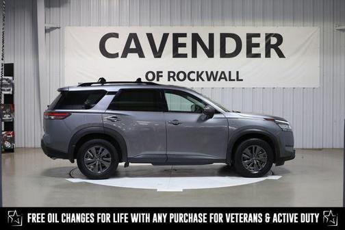 2022 Nissan Pathfinder SV 2WD