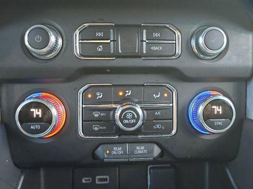 2023 GMC Yukon XL SLE