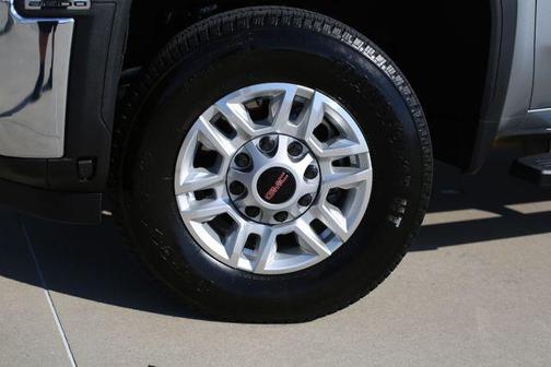 2025 GMC Sierra 2500 SLE