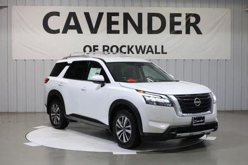 2025 Nissan Pathfinder SL 4WD