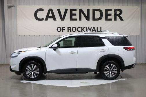 2025 Nissan Pathfinder SL 4WD