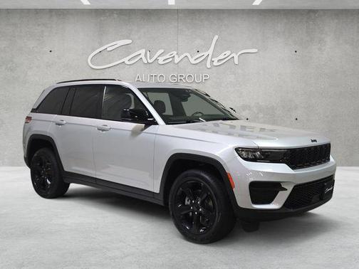 2022 Jeep Grand Cherokee Altitude