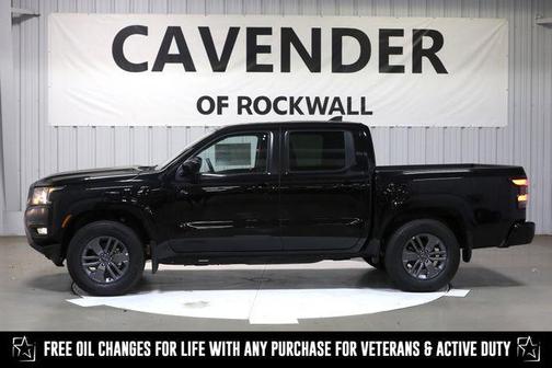 2025 Nissan Frontier SV