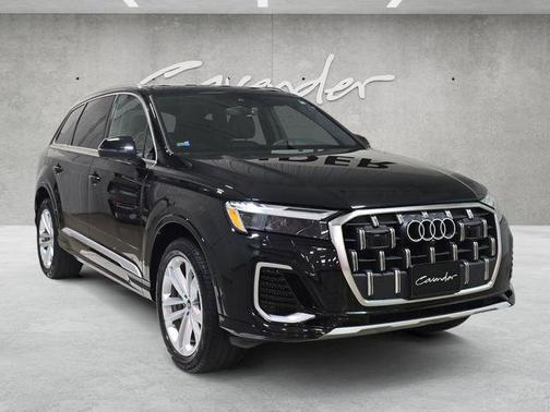 2025 Audi Q7 55 Premium Plus