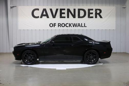 2022 Dodge Challenger SXT