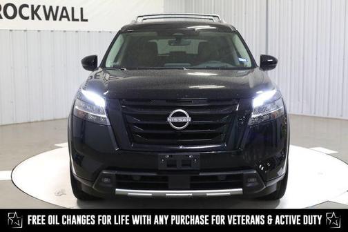 2024 Nissan Pathfinder Platinum FWD