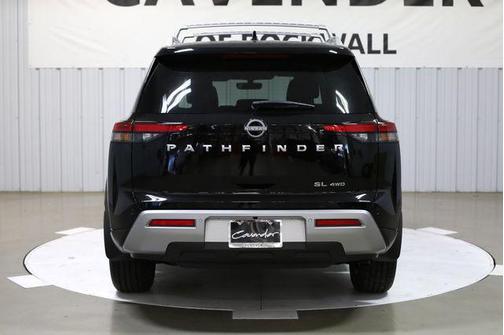 2025 Nissan Pathfinder SL 4WD