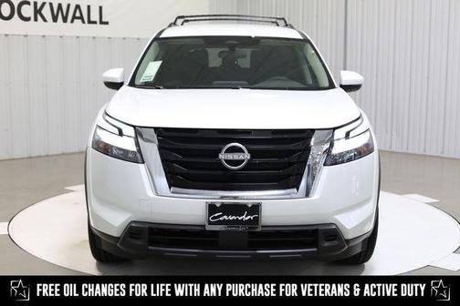 2025 Nissan Pathfinder SV FWD
