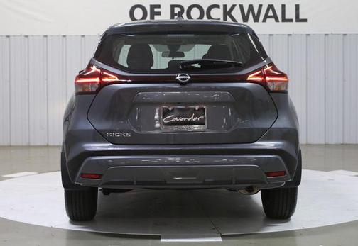 2025 Nissan Kicks S