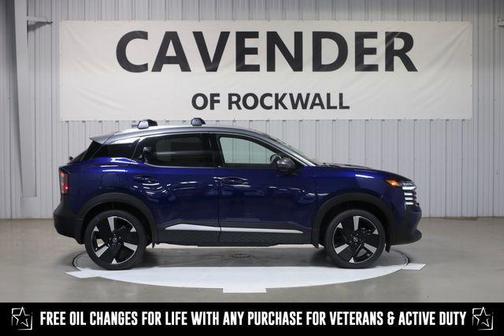 2025 Nissan Kicks SR