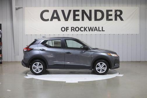 2025 Nissan Kicks S
