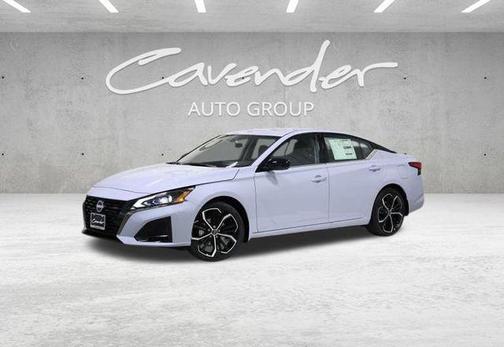 2025 Nissan Altima SR FWD