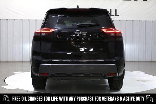 2025 Nissan Rogue SL