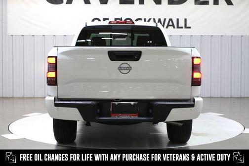 2025 Nissan Frontier SV