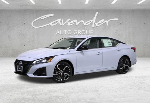 2025 Nissan Altima SR FWD