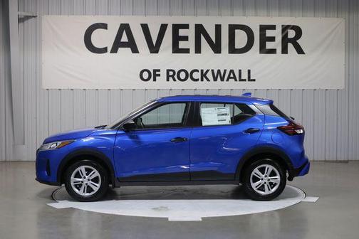2025 Nissan Kicks S
