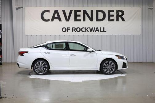 2025 Nissan Altima 2.5 SL