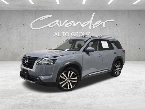2024 Nissan Pathfinder Platinum FWD