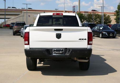 2023 RAM 1500 Classic Warlock Crew Cab 4x4 5'7' Box