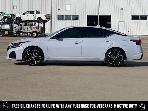 2024 Nissan Altima SR FWD