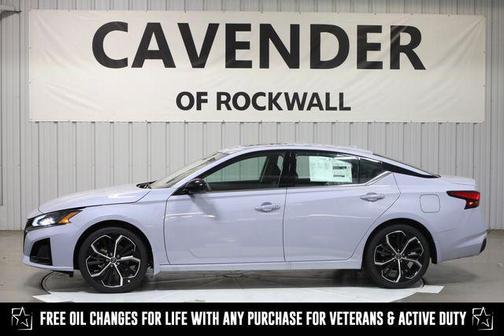 2025 Nissan Altima SR FWD