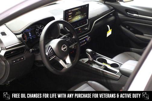 2025 Nissan Altima SR FWD