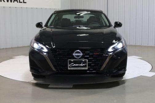 2025 Nissan Altima SR FWD