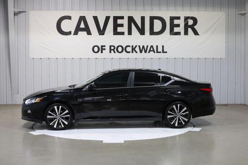 2021 Nissan Altima SR FWD