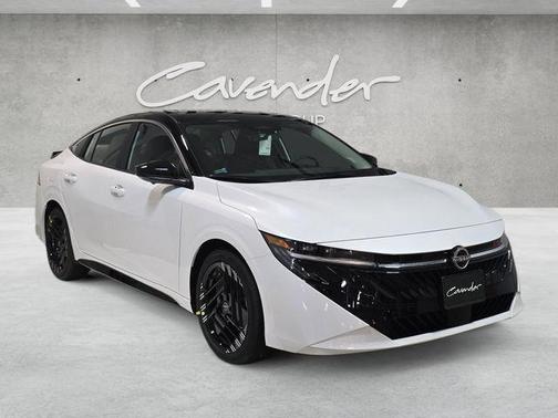 Aspen White/Super Black 2026 Nissan Sentra SR