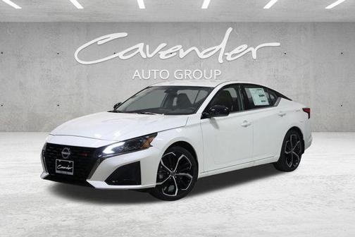 2025 Nissan Altima SR FWD