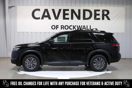 2025 Nissan Pathfinder SV FWD