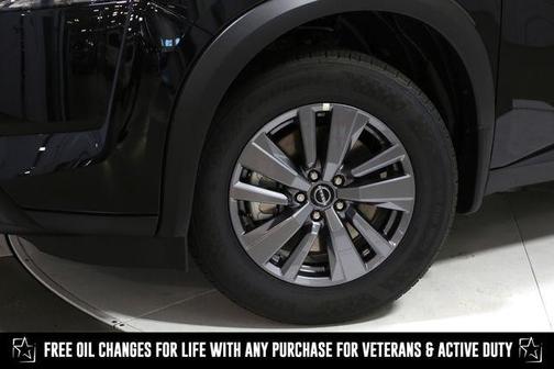 2025 Nissan Pathfinder SV FWD