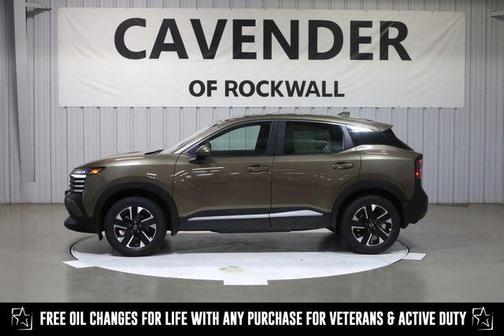 2025 Nissan Kicks SV