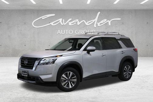 2025 Nissan Pathfinder SL FWD