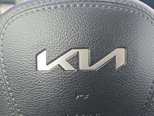 2024 Kia Telluride LX