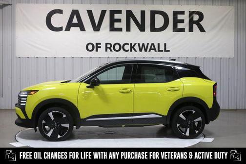 2025 Nissan Kicks SR