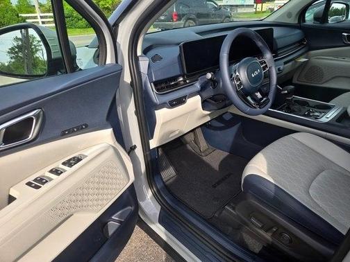 2025 Kia Carnival EX