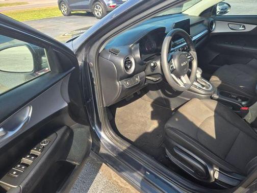 Gravity Gray 2024 Kia Forte LXS