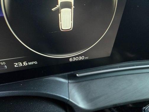 2023 Kia Carnival SX