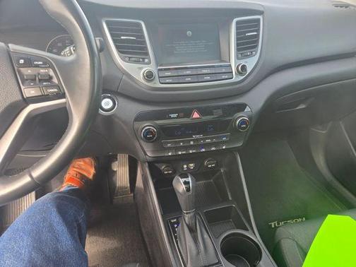 Gemstone Red 2018 Hyundai TUCSON Value