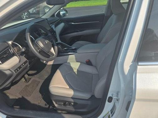 2022 Toyota Camry XLE