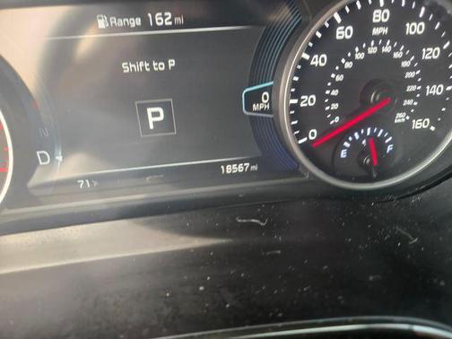 Snow White Pearl 2023 Kia Seltos SX Turbo