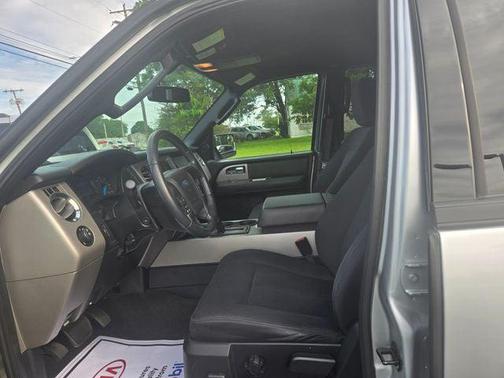 Ingot Silver 2017 Ford Expedition XLT
