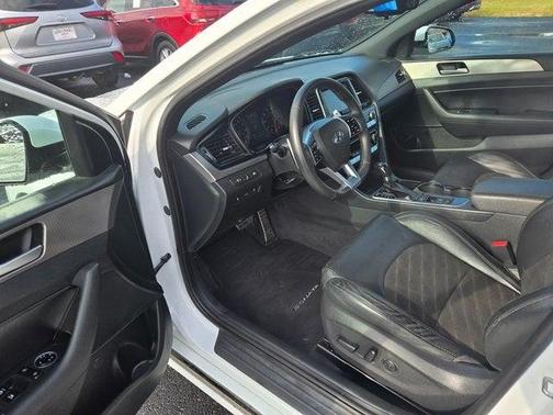 2019 Hyundai SONATA Sport