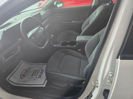 Snow White Pearl 2025 Kia K4 LXS