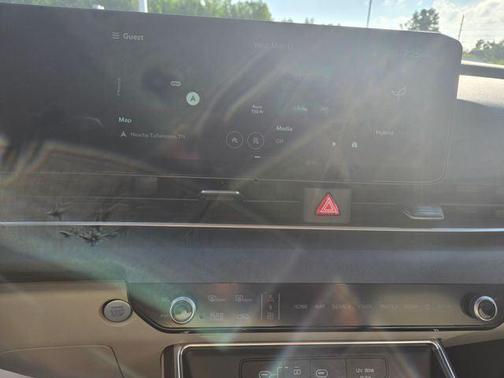Ivory 2026 Kia Carnival Hybrid EX