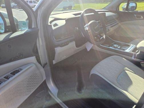 Ivory 2026 Kia Carnival Hybrid EX